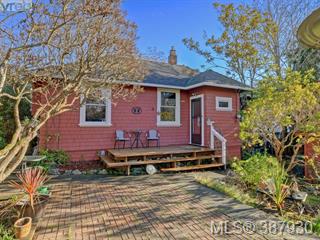 Not expensive home in Esquimalt Saxe Point